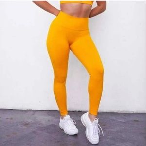 Set Active x Madelyn
Cline Daisy High-Waisted Sculptflex
Leggings S